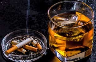 Tobacco and Drinks – History, Culture, and Modern Perspectives